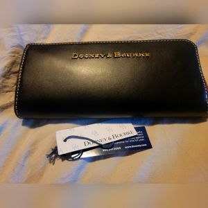 Dooney and Bourke Wallet - used